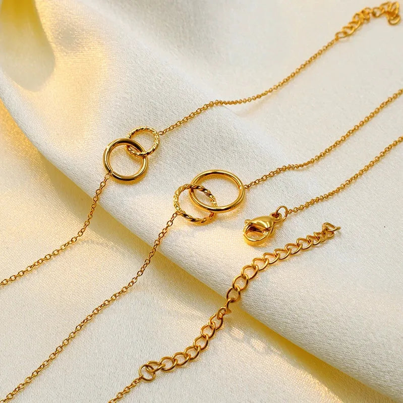 Interlocking Circle Pendant Necklace | Dainty Double Ring Chain Necklace